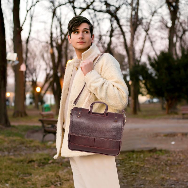 Elegant Leather Messenger Bag™