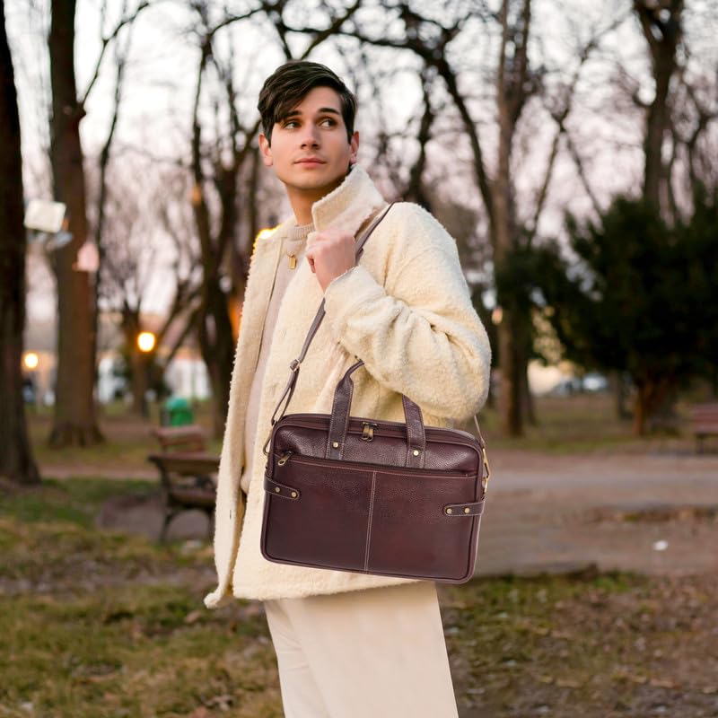 Sleek Leather Laptop Messenger Bag™